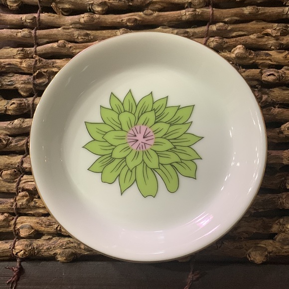 11 Vintage Creative Japan Porcelain Floral dish. Nice for dipping sauces - Picture 3 of 4